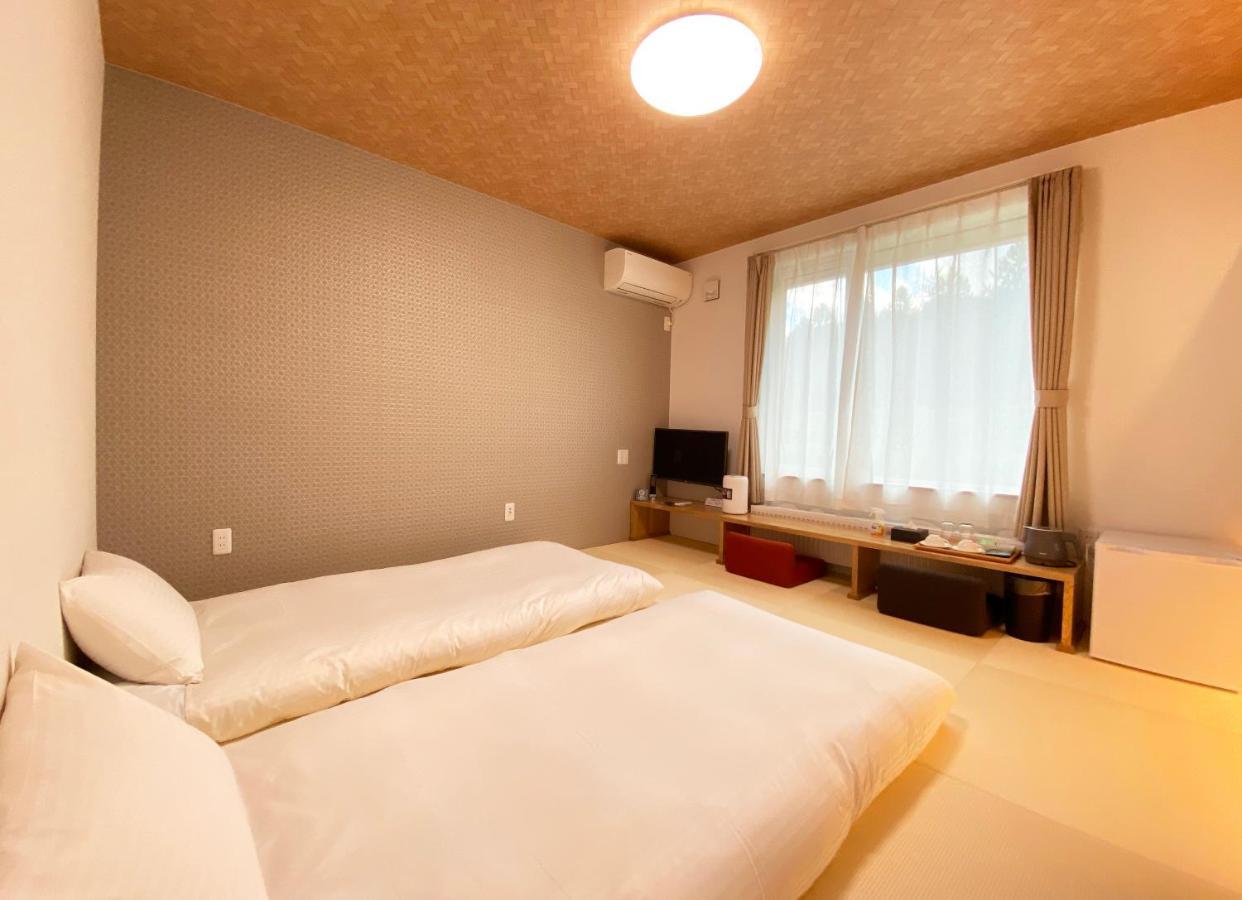 Hotel Hanafuji Inn Nakafurano Exterior photo